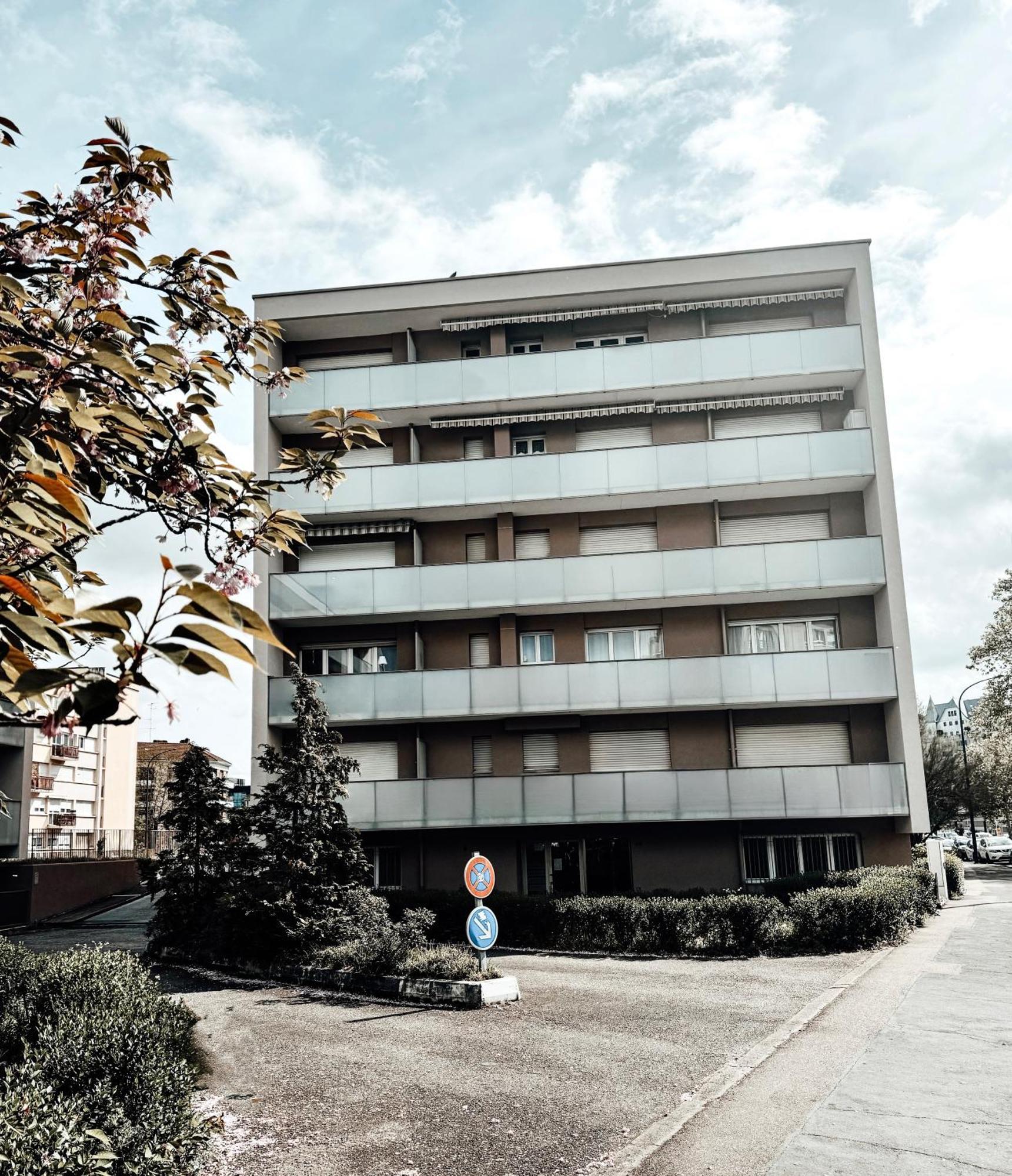Le Cocon Blanc Metz - T2 - Parking Prive - Balcon - Nouvelle Ville, Gare Экстерьер фото